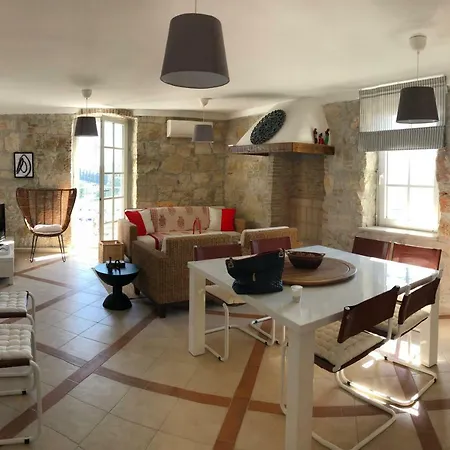 Casa Vista 1 *